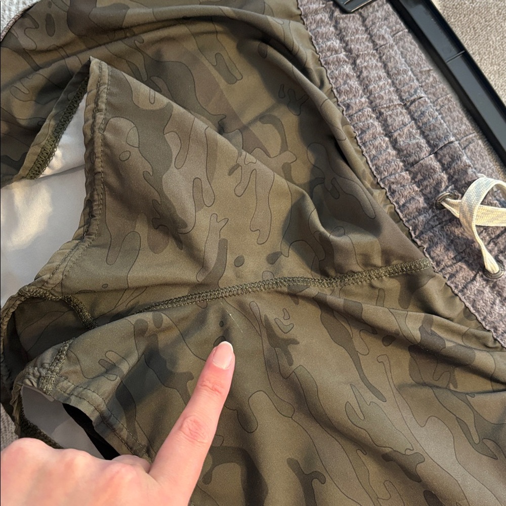 Vuori Shorts - Picture 7 of 7